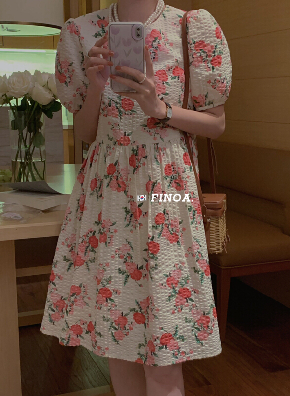 [finoa] loose big flower sweet dress 1143\cls