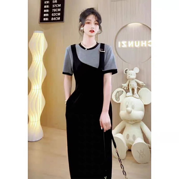 [ou zhengsha] simple casual casual two-piece suspender dress 18858\jj
