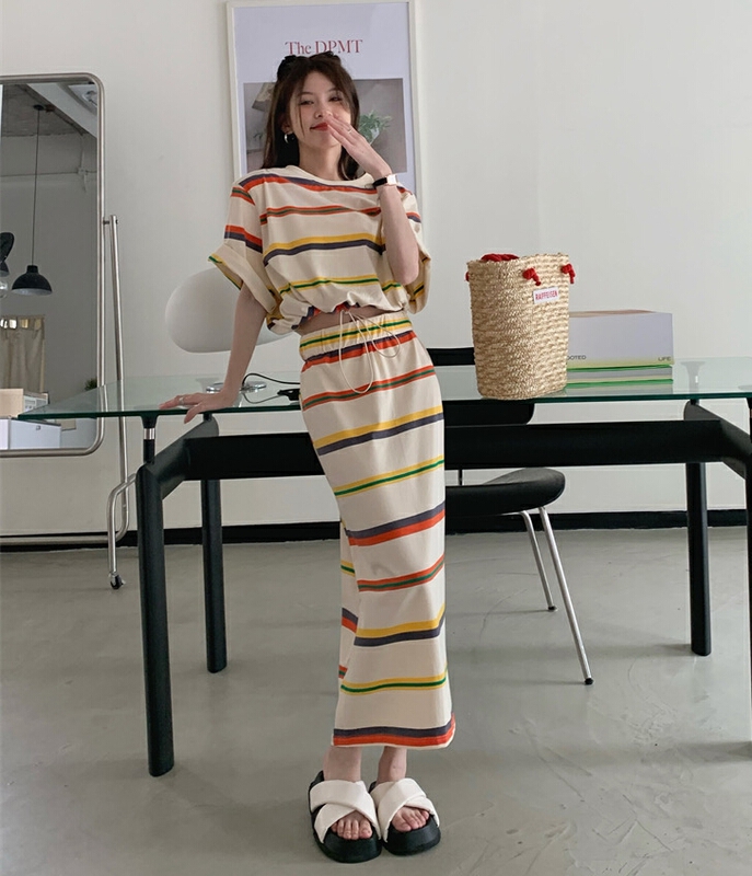 [Helmi] Korean style striped shoulder pad Top + high waist lady skirt suit (only selling top + skirt) 1947\wtt