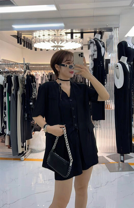 [semi vegetarian] temperament versatile short sleeve suit + versatile Vest + casual shorts suit w811\zjy