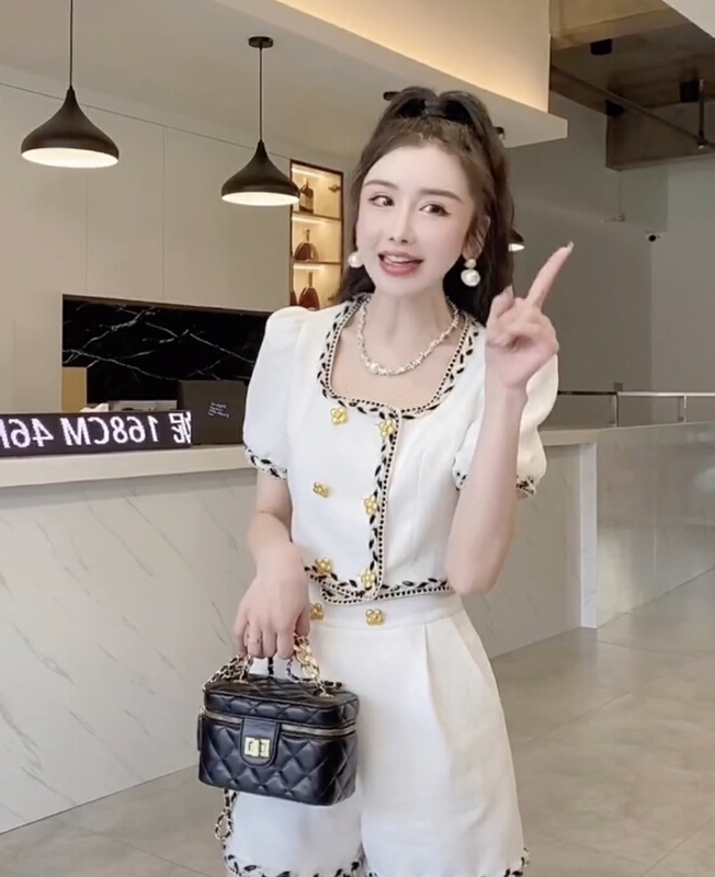 [ou zhengsha] small fragrant style top + loose casual Shorts Set 18831\jj