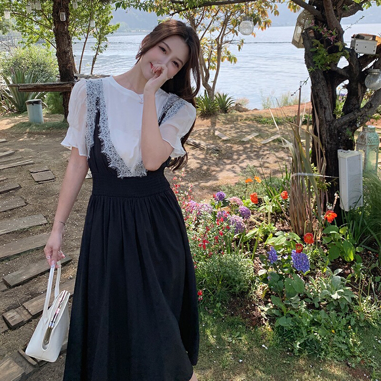 [ou zhengsha] simple loose short sleeve T-shirt + French style strap skirt set 18853\jj