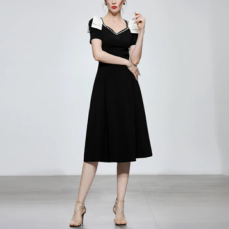 [ou zhengsha] French retro romantic bubble sleeve waist closing thin dress (with Brooch) 18889\jj