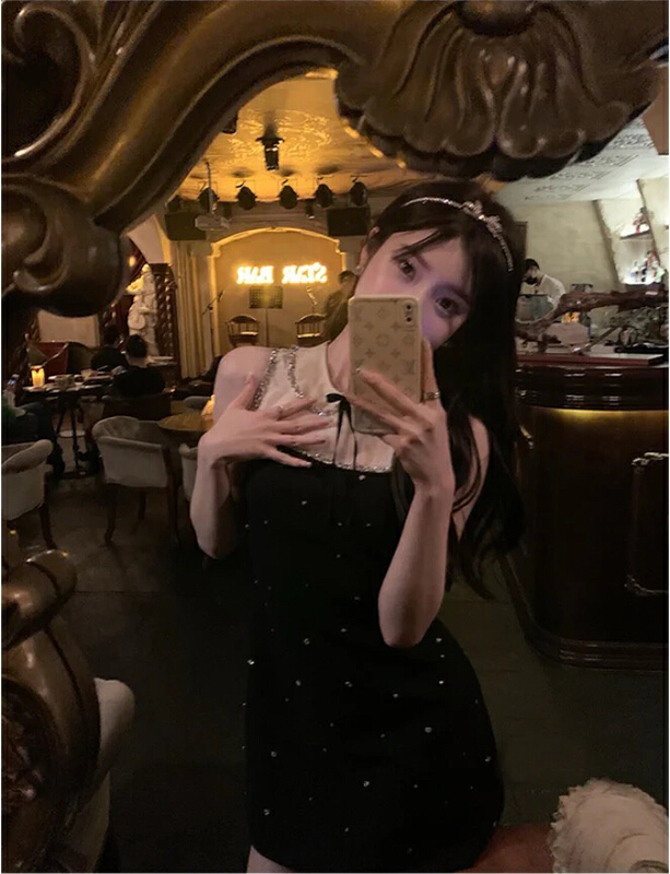 [ou zhengsha] French retro diamond studded baby collar temperament sleeveless A-line dress 18888\jj