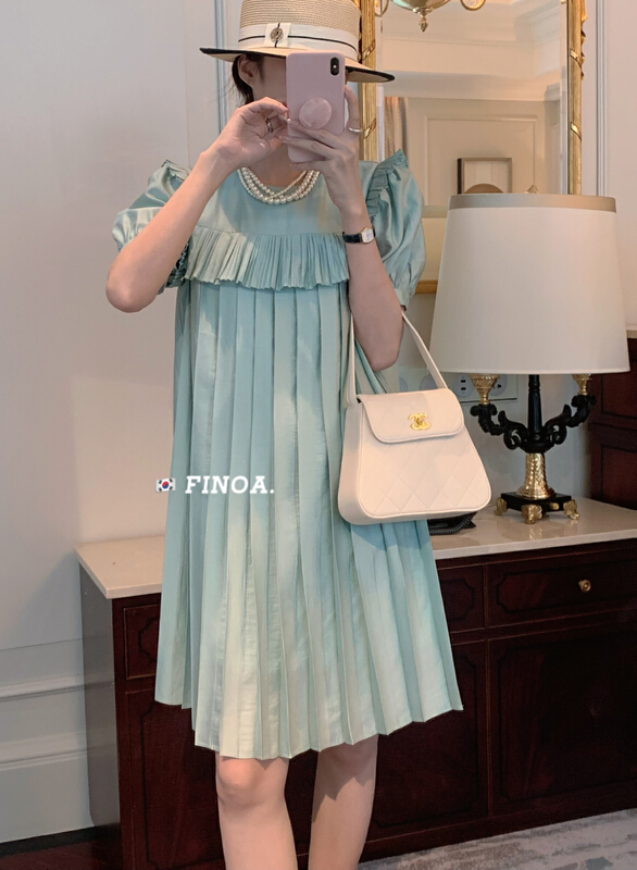 [finoa] fresh and simple loose round neck dress 1128\cls