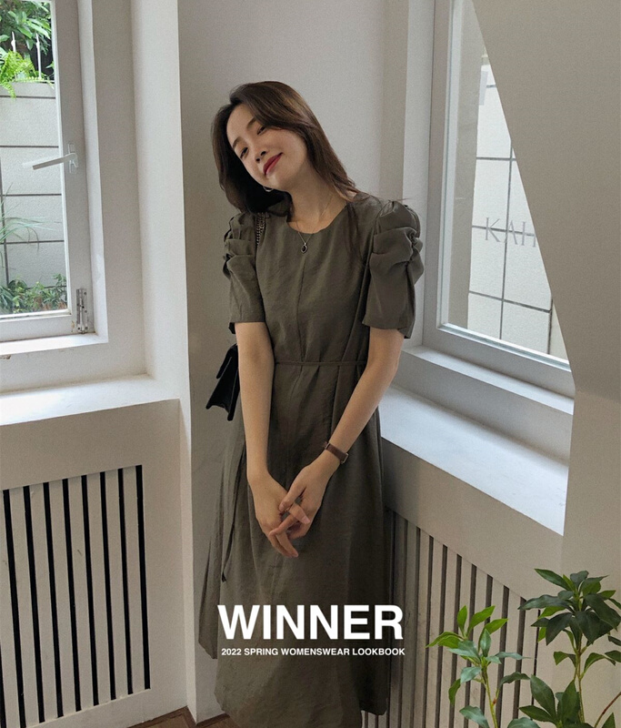 [winner] Korean version simple style pleated Lantern Sleeve Dress (with waist rope) 9083\ll