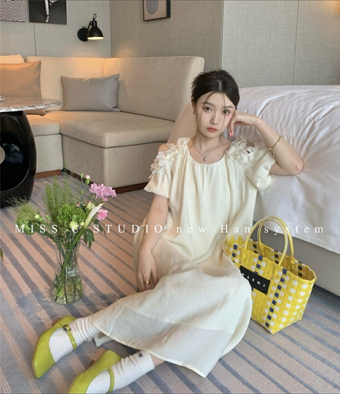 [miss.c studio] summer sweet and fresh three-dimensional lace off the shoulder dress 1580\zxx