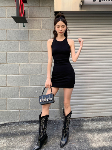 Actual shooting of 2022 summer new ins fashion European and American style Halter back dress female sexy temperament Hip Wrap Skirt