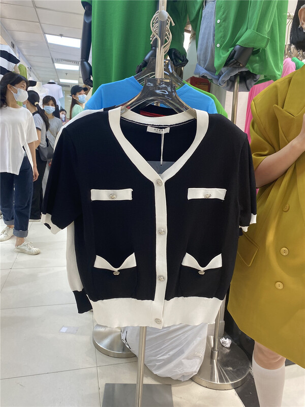 [open] V-neck single breasted color contrast knitted cardigan 7221\ozq