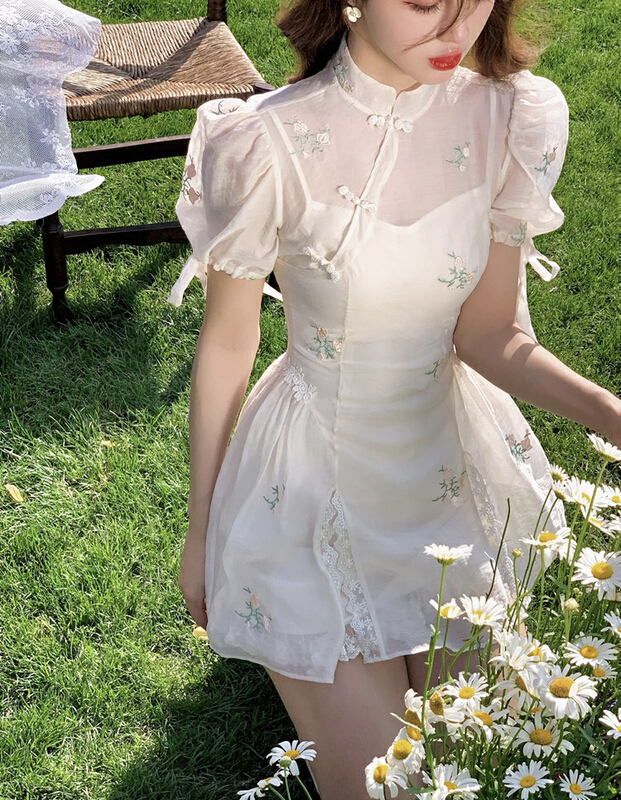 [w design] Jiangnan girls' floral stand collar dress + two-piece suit with strap skirt inside 40111\wpl