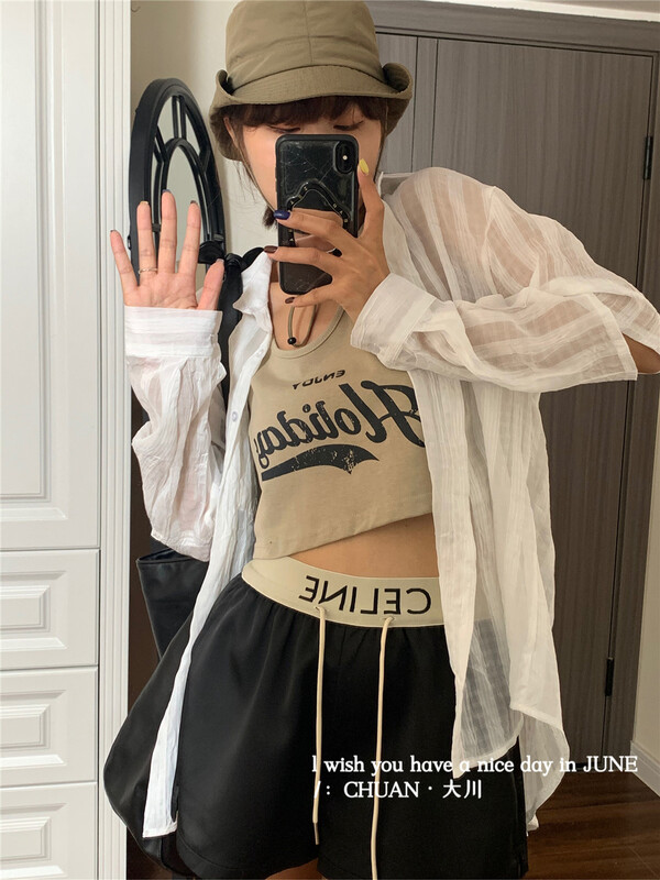 [Dachuan] Korean style simple sunscreen shirt + letter vest set inside 6852\xyy