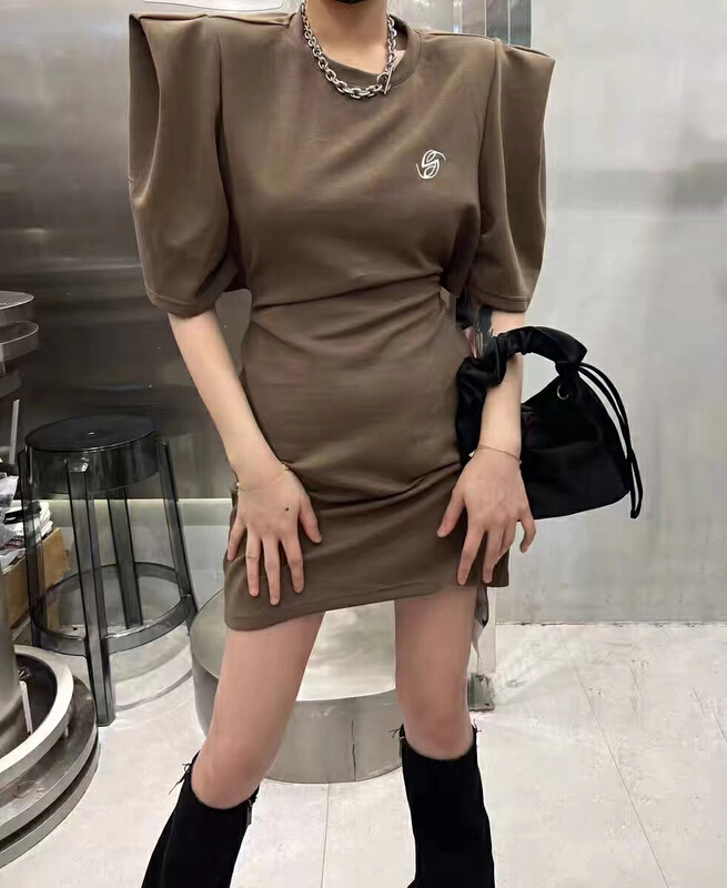 [ff.studio] the waist is closed to show thin temperament. Be careful with machine cut-out dress 2120\ozq