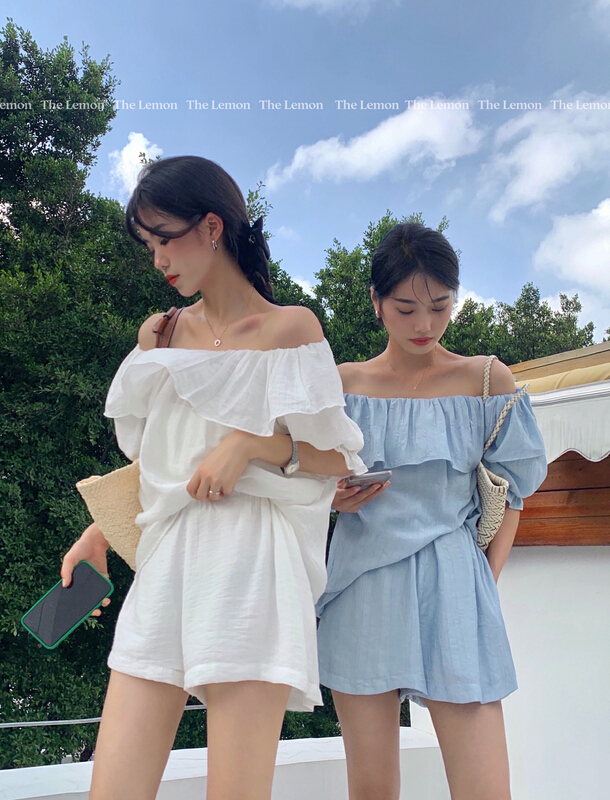 [lemon green tea] Korean version loose comfortable suit suit set off shoulder shirt Elastic Waist Shorts 2265