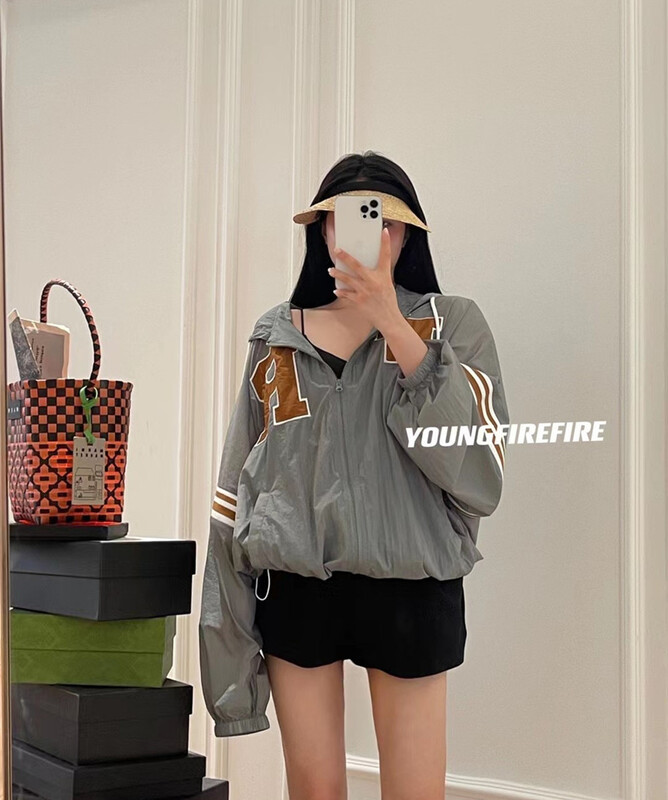 [Fire Fire] Korean versatile hooded r-letter sun shirt 861\xj