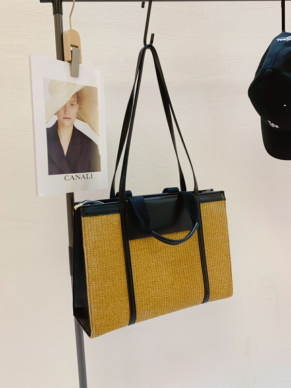 [9:00pm] large capacity fashion versatile shoulder bag 1886\lsl