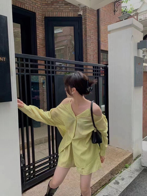 [Sumi] loose and versatile long sleeve off the shoulder shirt + casual Shorts Set 22723\zjy