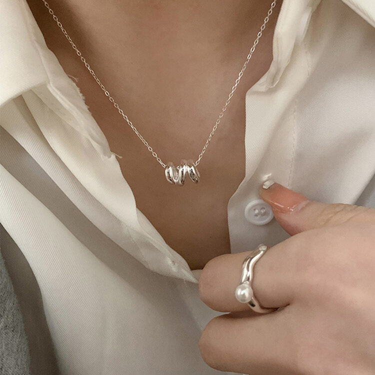 [inside] light luxury high sense ins minimalist design sense short necklace x1734\zxl