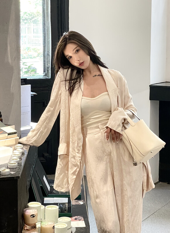 A new year in early spring! [yhpi] simple and versatile solid color suit + Korean comfortable solid color trousers set 2521# JJ