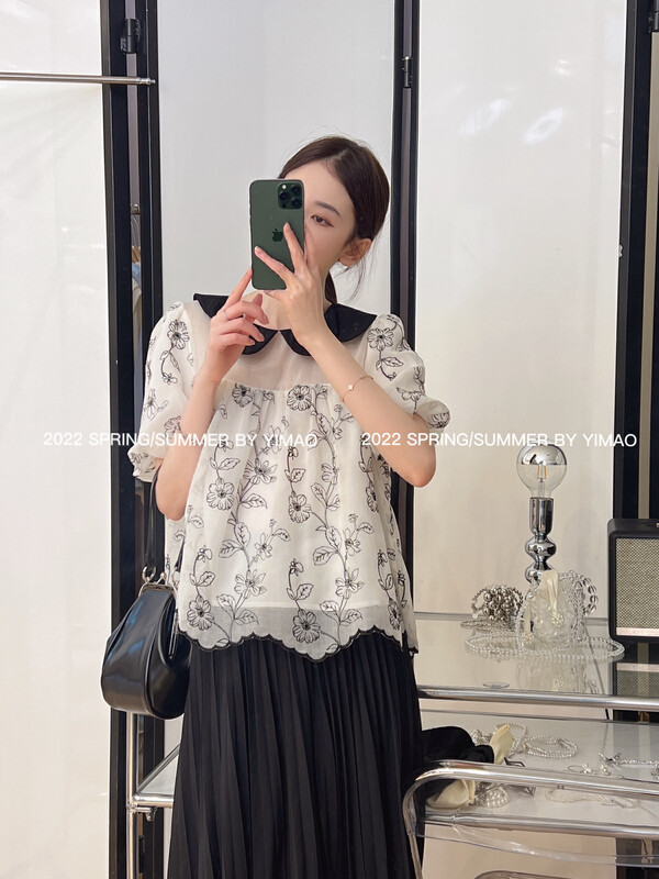 [Feimao (Yimao)] retro printed baby neck Bubble Sleeve Chiffon shirt z-4049\lsl