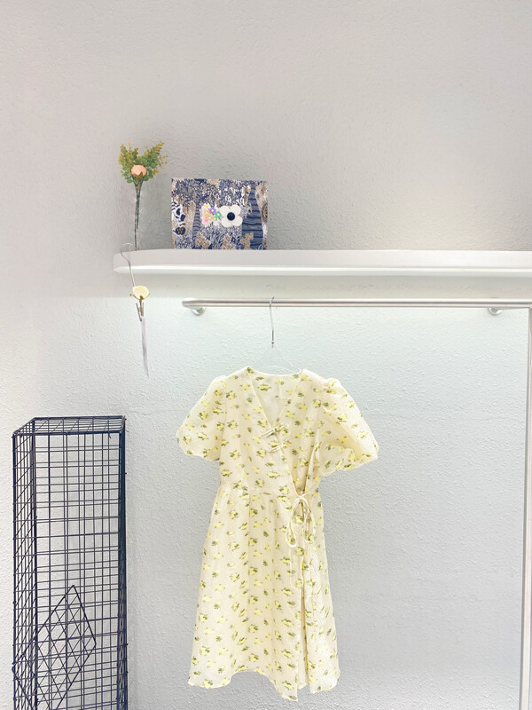 In early summer! [Feimao Philippine cat] lady V-neck floral dress ym-7489\lsl