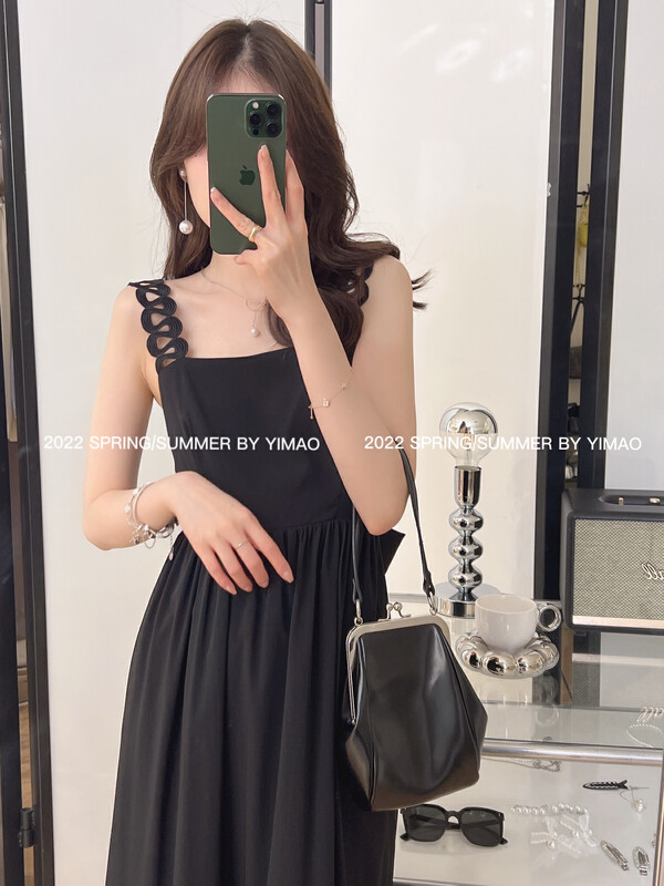 [Feimao (Yimao)] Korean solid color loose hollow out suspender dress ym-8130\lsl