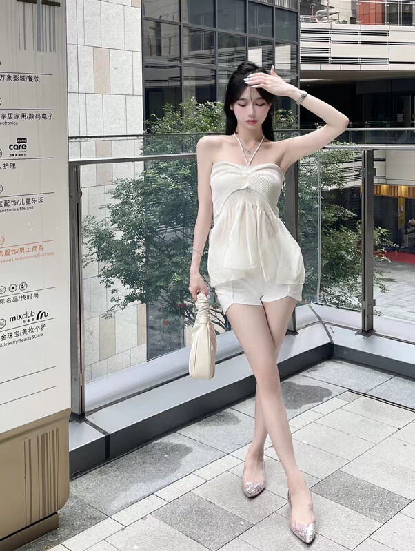 [Hello Miss] high waist design versatile white casual shorts 81131\pcz