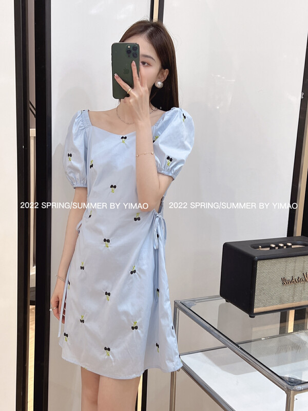 [Feimao (Yimao)] sweet aging style small cherry printed Lantern Sleeve Dress z-4184\lsl