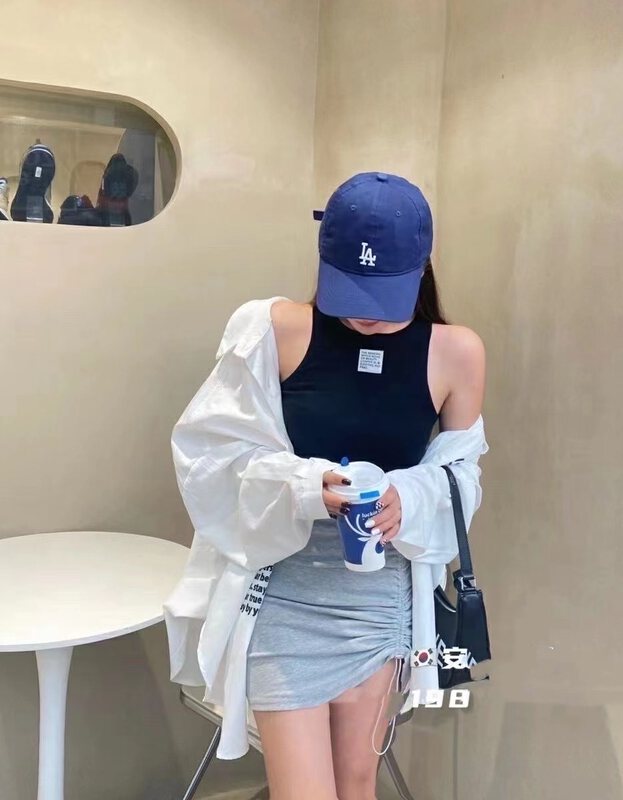 [I do do] simple letter shirt + solid color Vest + drawstring skirt suit 6973-1\jj