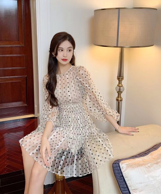 A new year in early spring! [Magnolia] cool style color matching mesh dress g25\jj