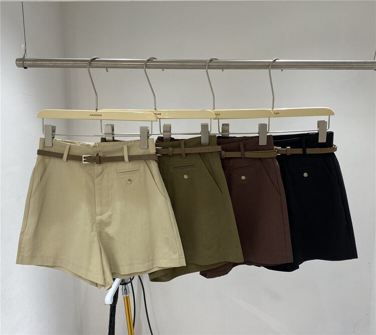 [Focus] Korean version simple and versatile wide leg casual shorts (with belt) 8066# HBx