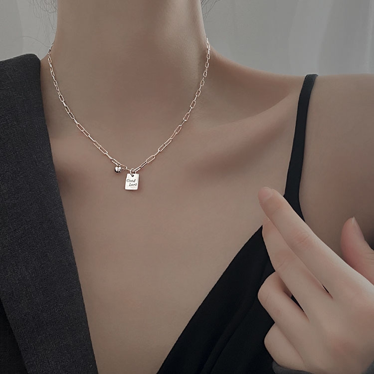 [inside] light luxury, high sense, simple temperament, short necklace x3240 \zxl