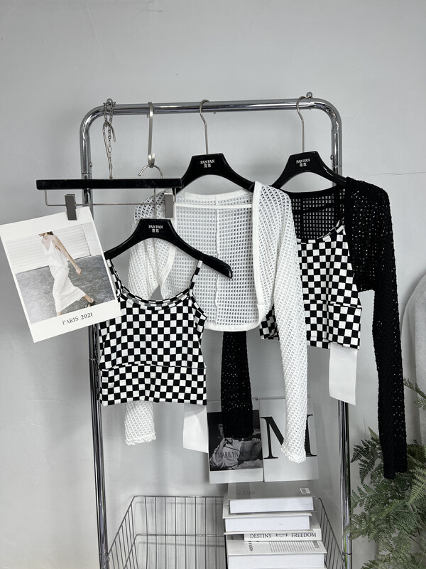 [Fanfan] the new Korean round neck long sleeved sunscreen shirt in summer 2022 + chessboard set (without necklace) 0020# zxx