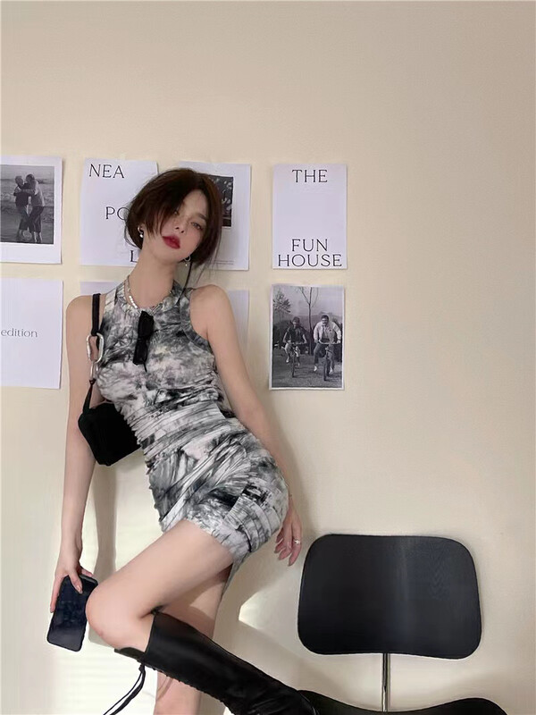 [Fanfan] ice silk sunscreen knitted cardigan + pure style suspender dress set 0126# zxx