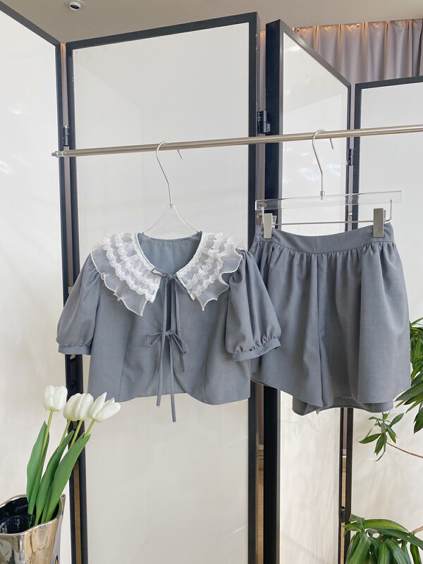 [Feimao (Yimao)] contrast color collar lace up blouse + high waist slim casual Shorts Set ym-4142\lsl