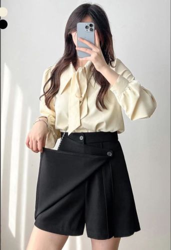 Black skirt pants skirt design summer irregular short skirt high waist slim A-line skirt thin shorts