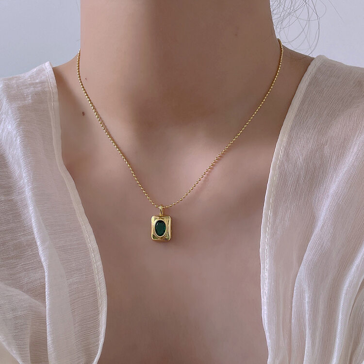 [inside] ins emerald square short necklace designed by Korean minority x3346\zxl