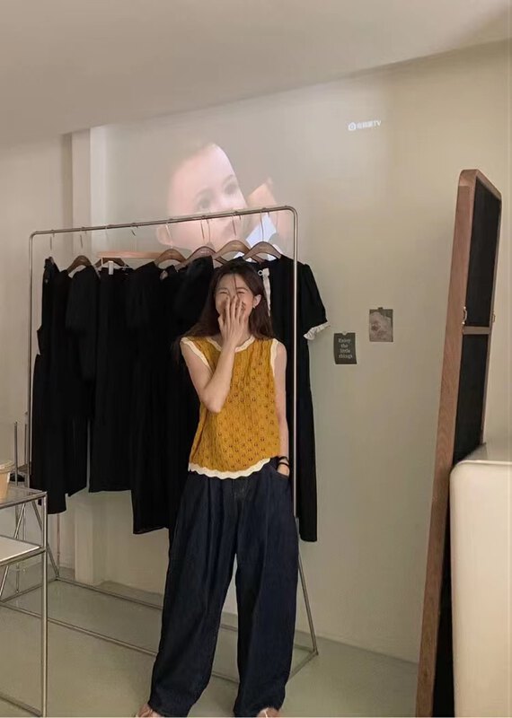 [UNC be] casual hollow out knitted lace sleeveless shirt m02\xyy