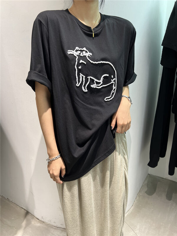 [VI. Liu Liu] cat fashion loose short sleeve T-shirt 60667 \zxl