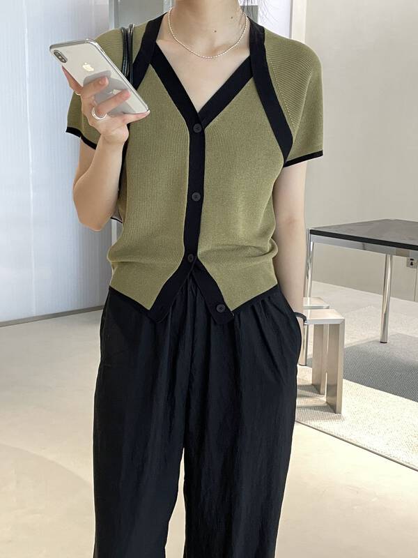[clean space] Korean color blocking slim fitting short knitted cardigan 32623# cqw