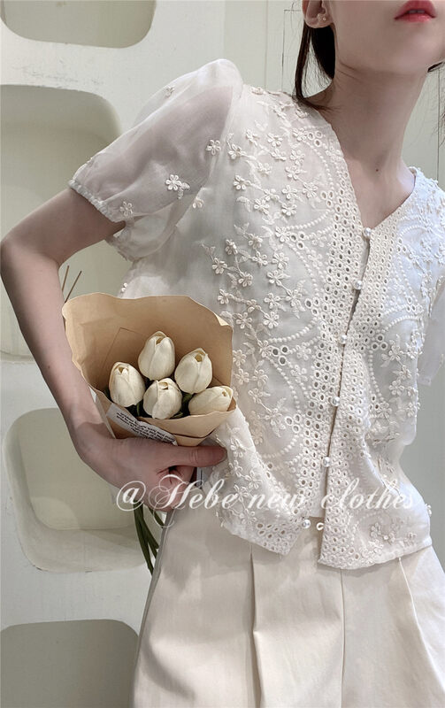 [Hebe] V-neck single breasted bubble sleeve shirt ys1-8818# XYJ