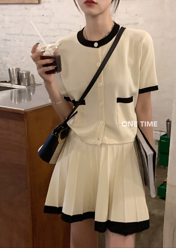 [one time] small fragrance color contrast edge short sleeve sweater + pleated skirt set ot7282\jhy