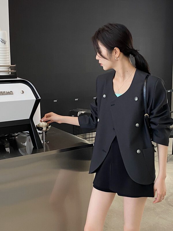 A new year in early spring! [clean space] Korean fashion double breasted short coat 29695# CLS