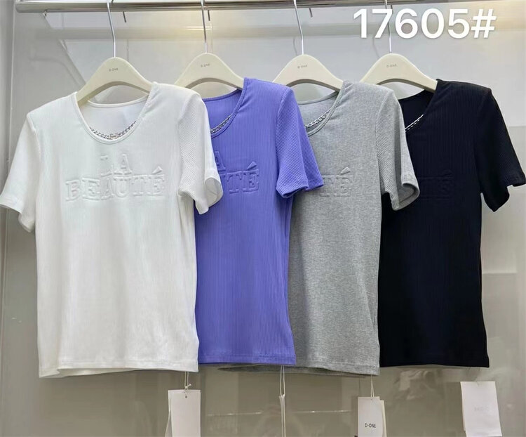 New year in early spring! [liu-y] neckline chain three-dimensional letters short sleeve T-shirt 17605# XJ