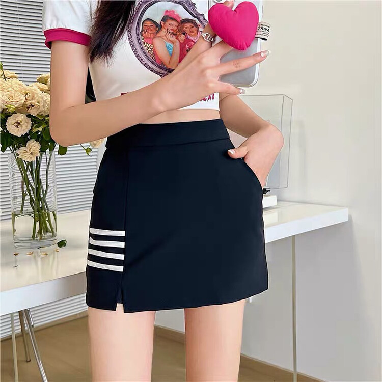 [Gangan] Korean version three bars, versatile light proof skirt 2840# Cl