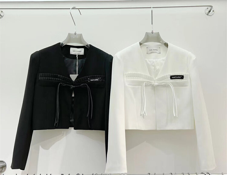 New year in early spring! [liu-y] design style buckle short suit 16720# XJ