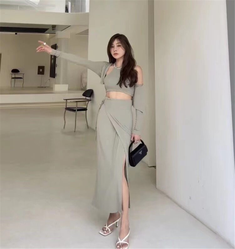 [top] short Halter Vest + sunscreen cardigan + Split skirt suit 9611\zjy