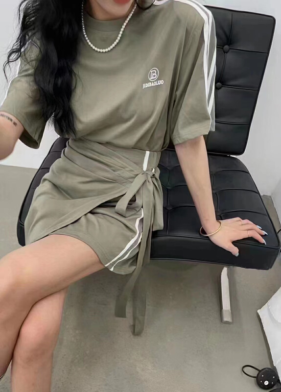 [top] bar loose T-shirt + Lace Up Skirt Set 9892 \zjy