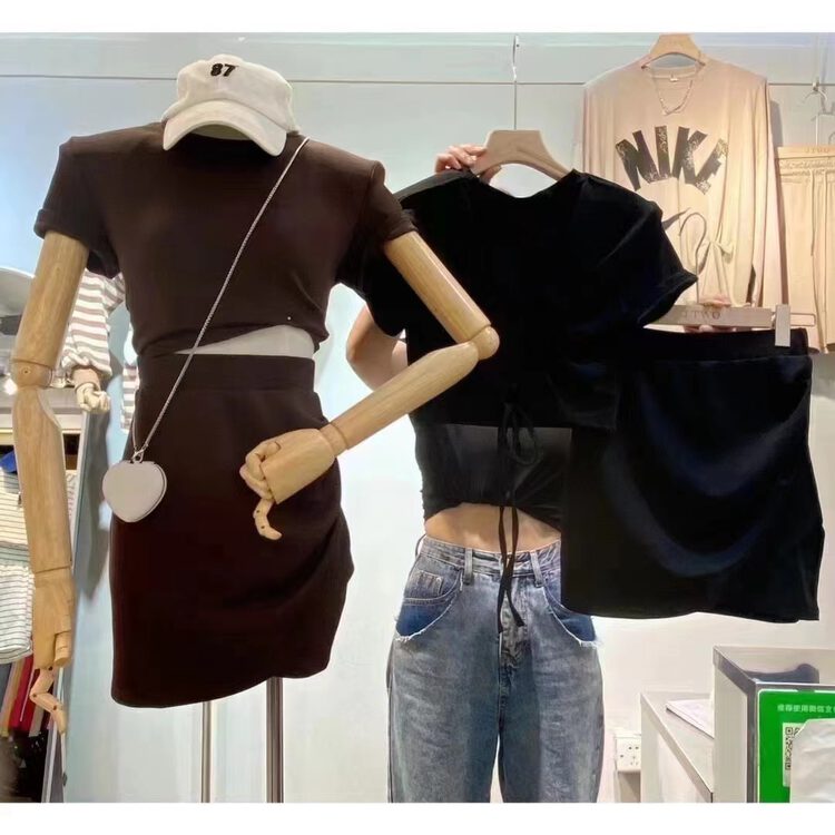 [top] hollow out T-shirt at the back + temperament Skirt Set 1102 \zjy