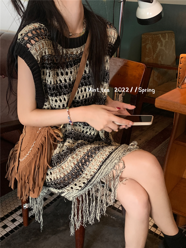 [mint tea] round neck striped hollow out woolen sleeveless dress 22188 \zjy