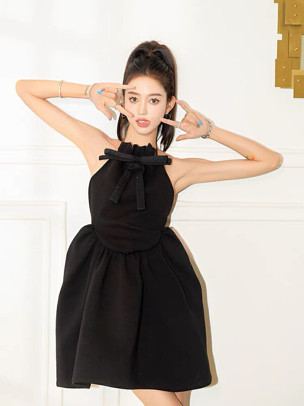 [Alala emelia] French sweet pepper neck strap vertical cut dress l1792